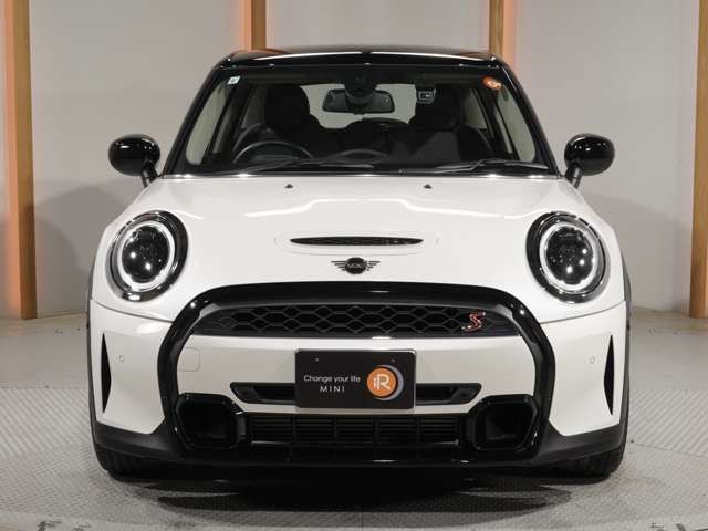 BMW MINI COOPER SD 5DOOR 2023 Image 31