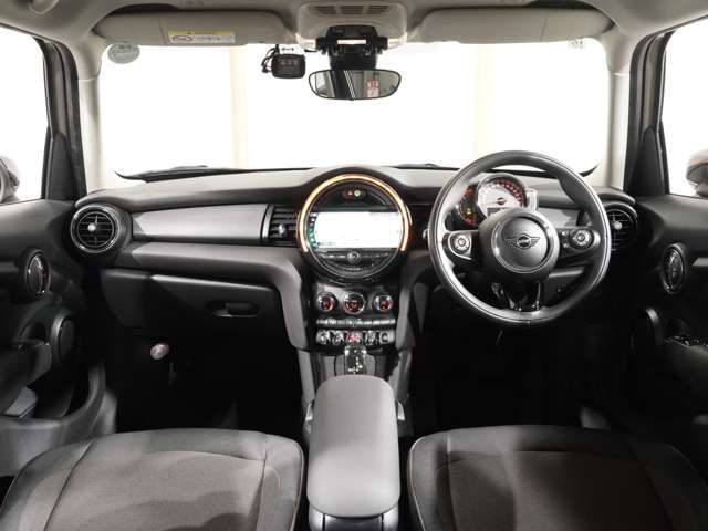 BMW MINI COOPER 5DOOR 2019 Image 31