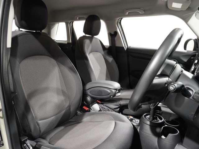 BMW MINI COOPER 5DOOR 2019 Image 31