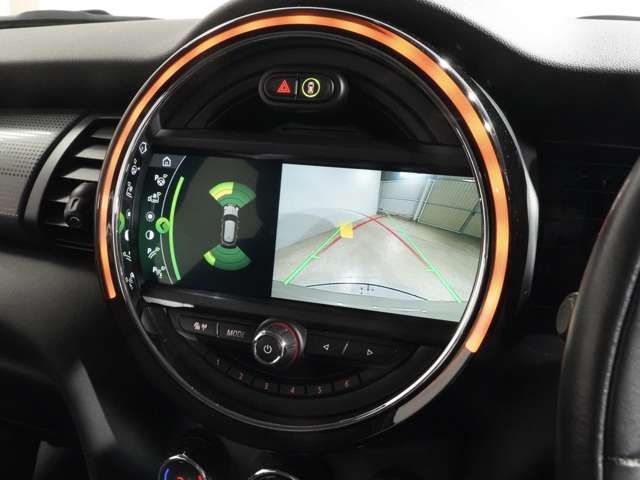 BMW MINI COOPER 5DOOR 2019 Image 31