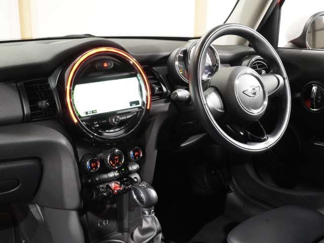 BMW MINI COOPER 5DOO 2018 Image 31