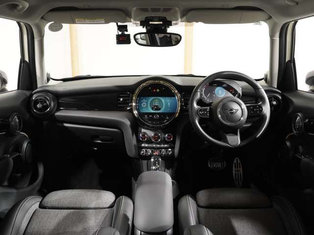 BMW MINI COOPER D 5DOOR 2021 Image 31