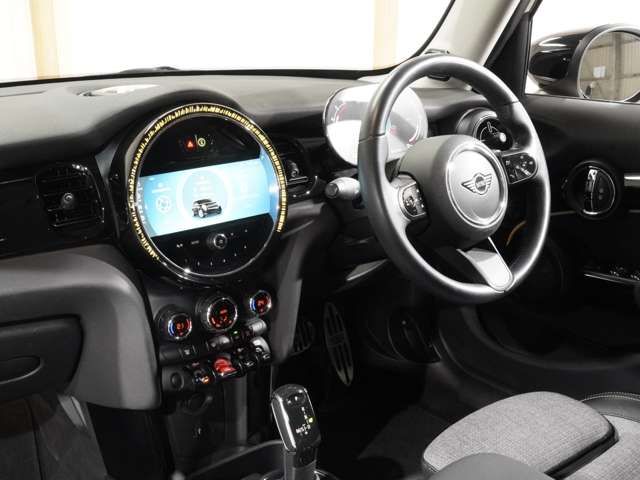 BMW MINI COOPER D 5DOOR 2021 Image 31