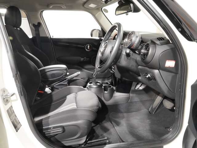 BMW MINI COOPER S 5DOOR 2018 Image 31