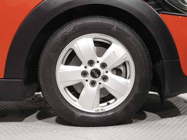 BMW MINI ONE 2019 Image 31