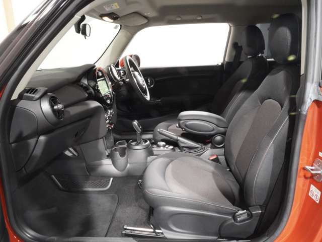 BMW MINI ONE 2019 Image 31