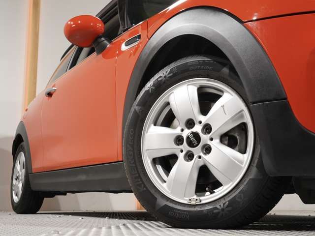 BMW MINI ONE 2019 Image 31