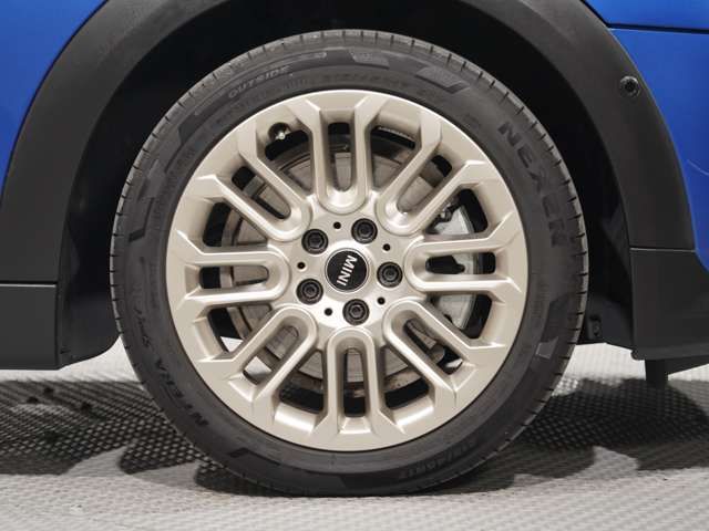 BMW MINI COOPER 5DOOR 2025 Image 31