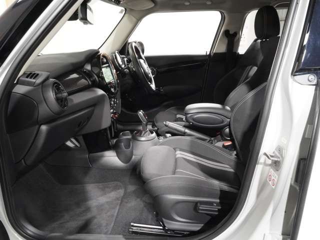 BMW MINI COOPER S 5DOOR 2021 Image 31