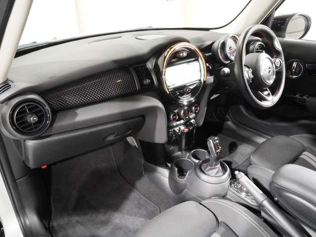 BMW MINI COOPER S 5DOOR 2021 Image 31