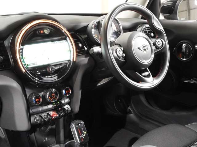 BMW MINI COOPER S 5DOOR 2021 Image 31