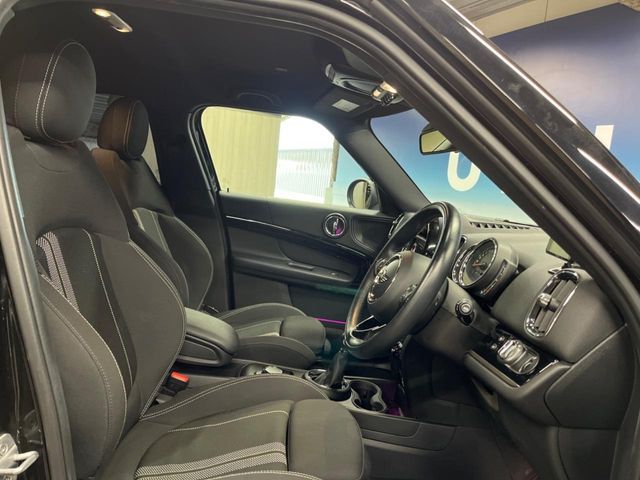 BMW MINI COOPER S CR 2018 Image 31