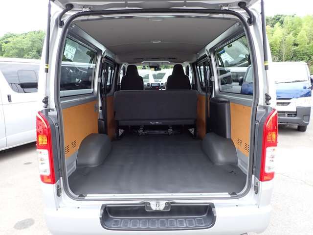 TOYOTA HIACE VAN 1.25T 2WD 2020 Image 31