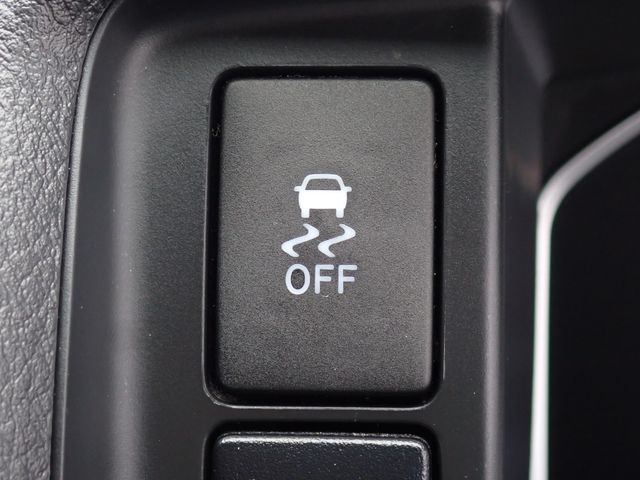 TOYOTA HIACE VAN 1.25T 2WD 2020 Image 31