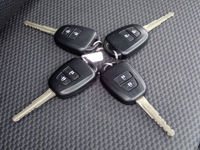 TOYOTA HIACE VAN 1.25T 2WD 2020 Image 31