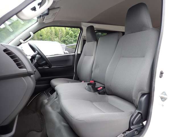 TOYOTA HIACE VAN 1.25T 2WD 2016 Image 31