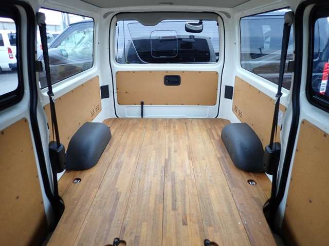 TOYOTA HIACE VAN 1.25T 2WD 2016 Image 31