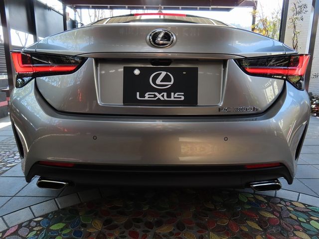 TOYOTA LEXUS RC300H 2025 Image 31