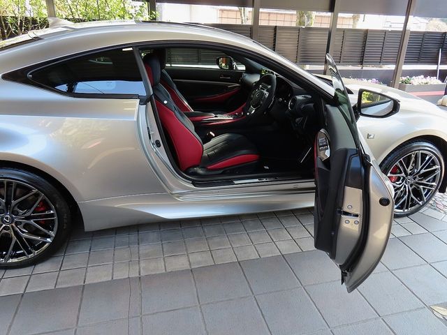 TOYOTA LEXUS RC300H 2025 Image 31