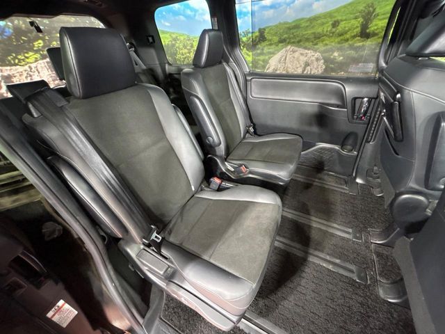 TOYOTA NOAH 2021 Image 31