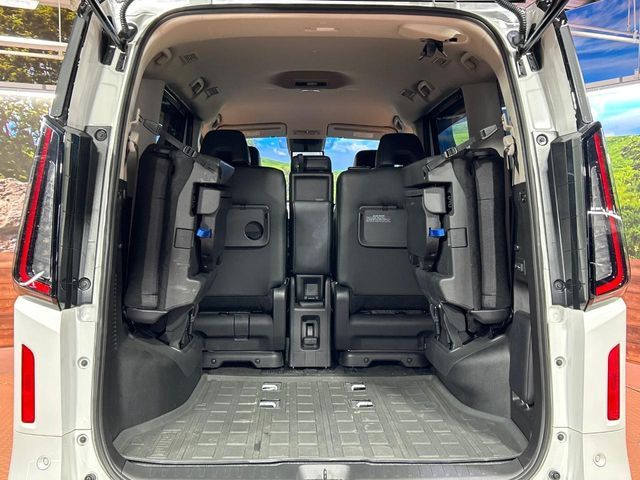 NISSAN SERENA  WG 2023 Image 31