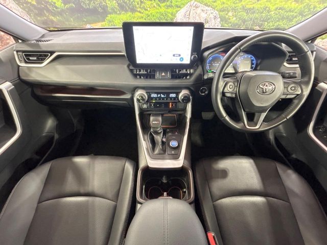 TOYOTA RAV4 HYBRID 4WD 2024 Image 31