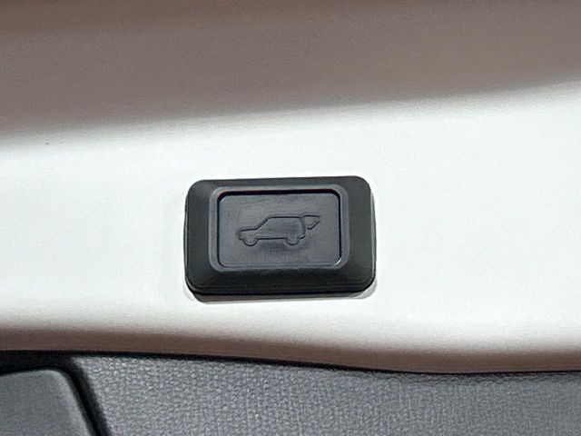 TOYOTA RAV4 HYBRID 4WD 2021 Image 31