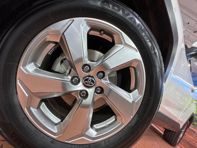 TOYOTA RAV4 HYBRID 4WD 2021 Image 31