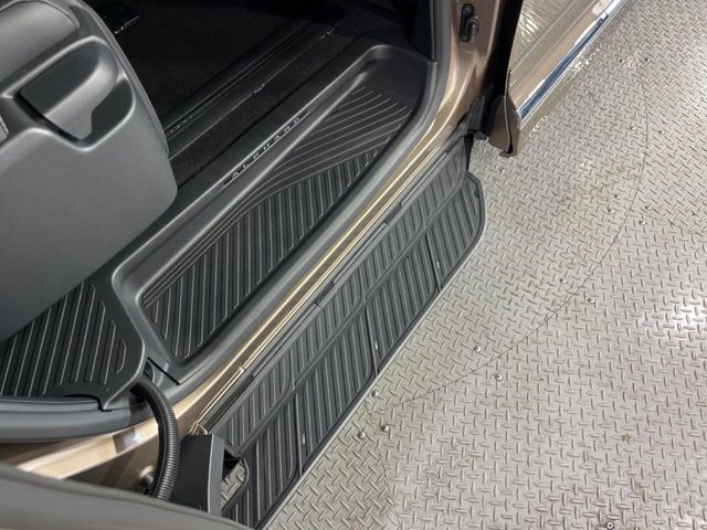 TOYOTA ALPHARD 2024 Image 31