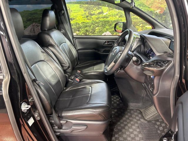 TOYOTA NOAH HYBRID 2019 Image 31