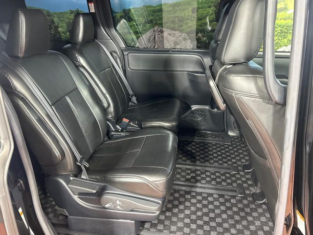 TOYOTA NOAH HYBRID 2019 Image 31