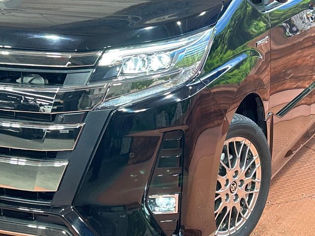 TOYOTA NOAH HYBRID 2019 Image 31