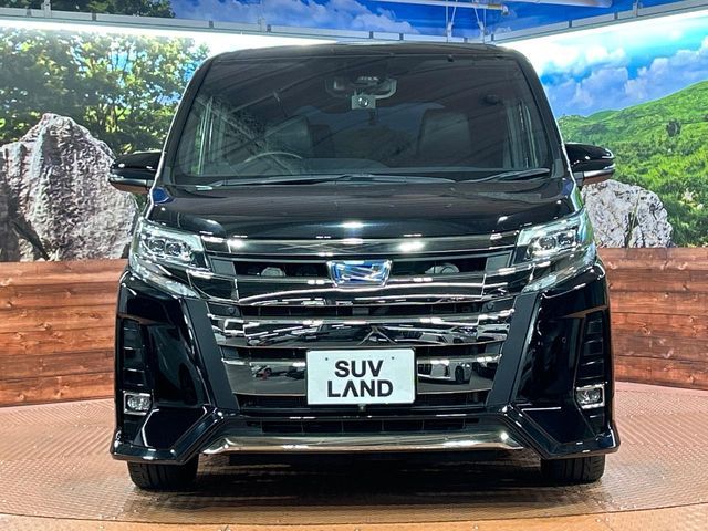 TOYOTA NOAH HYBRID 2019 Image 31