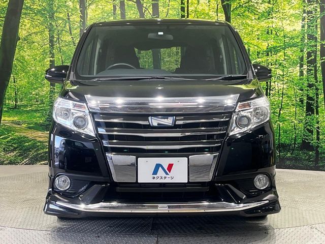 TOYOTA NOAH HYBRID 2015 Image 31