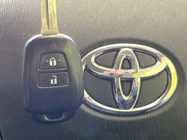 TOYOTA AQUA 2012 Image 31