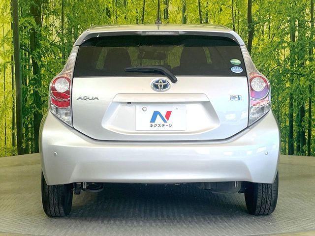 TOYOTA AQUA 2012 Image 31