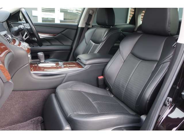 NISSAN FUGA 2017 Image 31