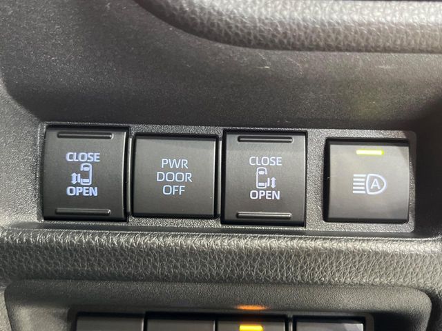 TOYOTA SIENTA HYBRID 2023 Image 31