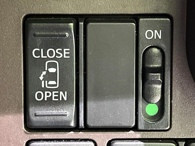 TOYOTA TANK 4WD 2018 Image 31