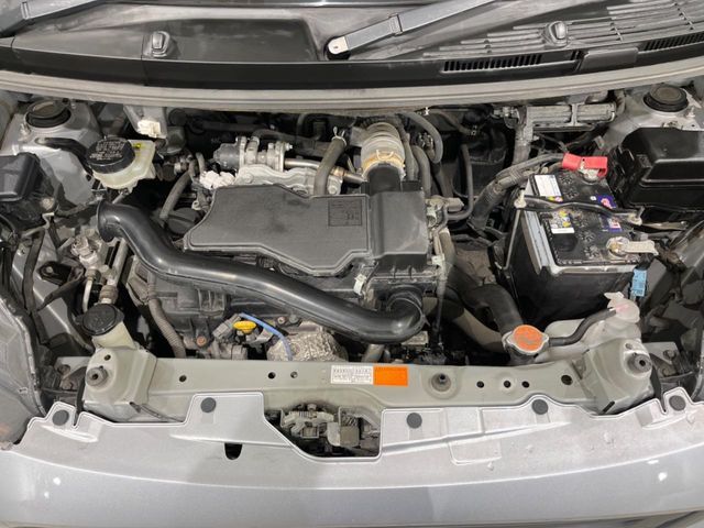 TOYOTA TANK 4WD 2018 Image 31