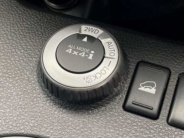 NISSAN X-TRAIL 4WD 2010 Image 31