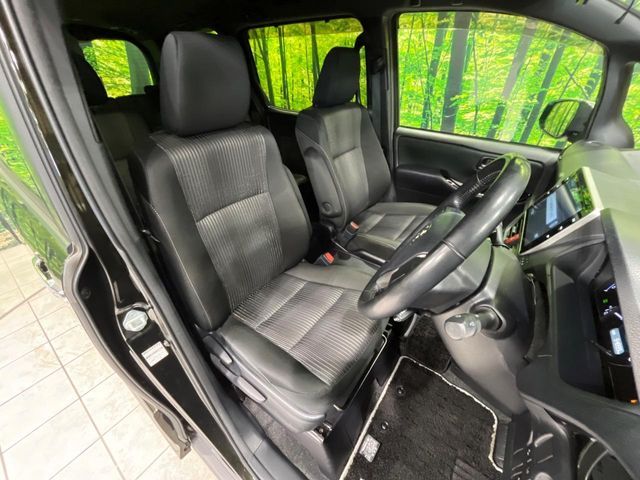 TOYOTA VOXY HYBRID 2020 Image 31