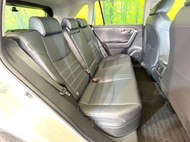 TOYOTA RAV4 HYBRID 4WD 2021 Image 31