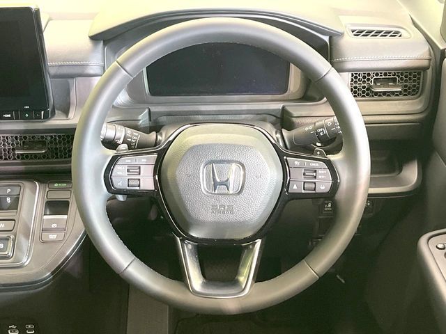 HONDA STEPWAGON E:HEV SPAD 2022 Image 31