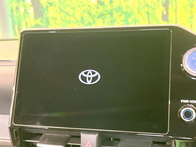 TOYOTA VOXY HYBRID 2023 Image 31