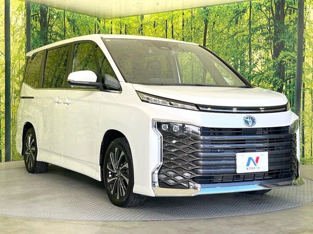 TOYOTA VOXY HYBRID 2023 Image 31