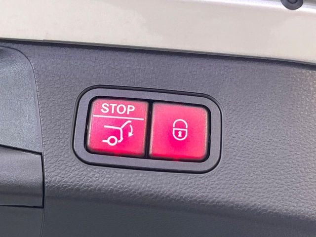 MERCEDES BENZ C CLAS 2020 Image 31