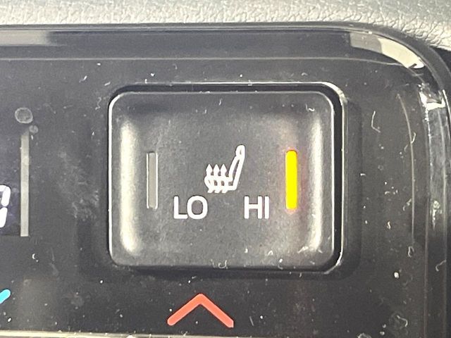 TOYOTA VOXY HYBRID 2023 Image 31