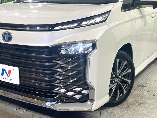 TOYOTA VOXY HYBRID 2023 Image 31