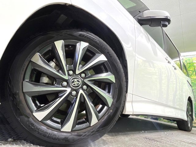 TOYOTA VOXY HYBRID 2023 Image 31